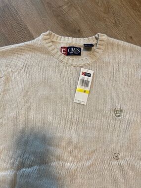 Chaps Men’s Cream Crewneck Sweater with Embroidered Shield